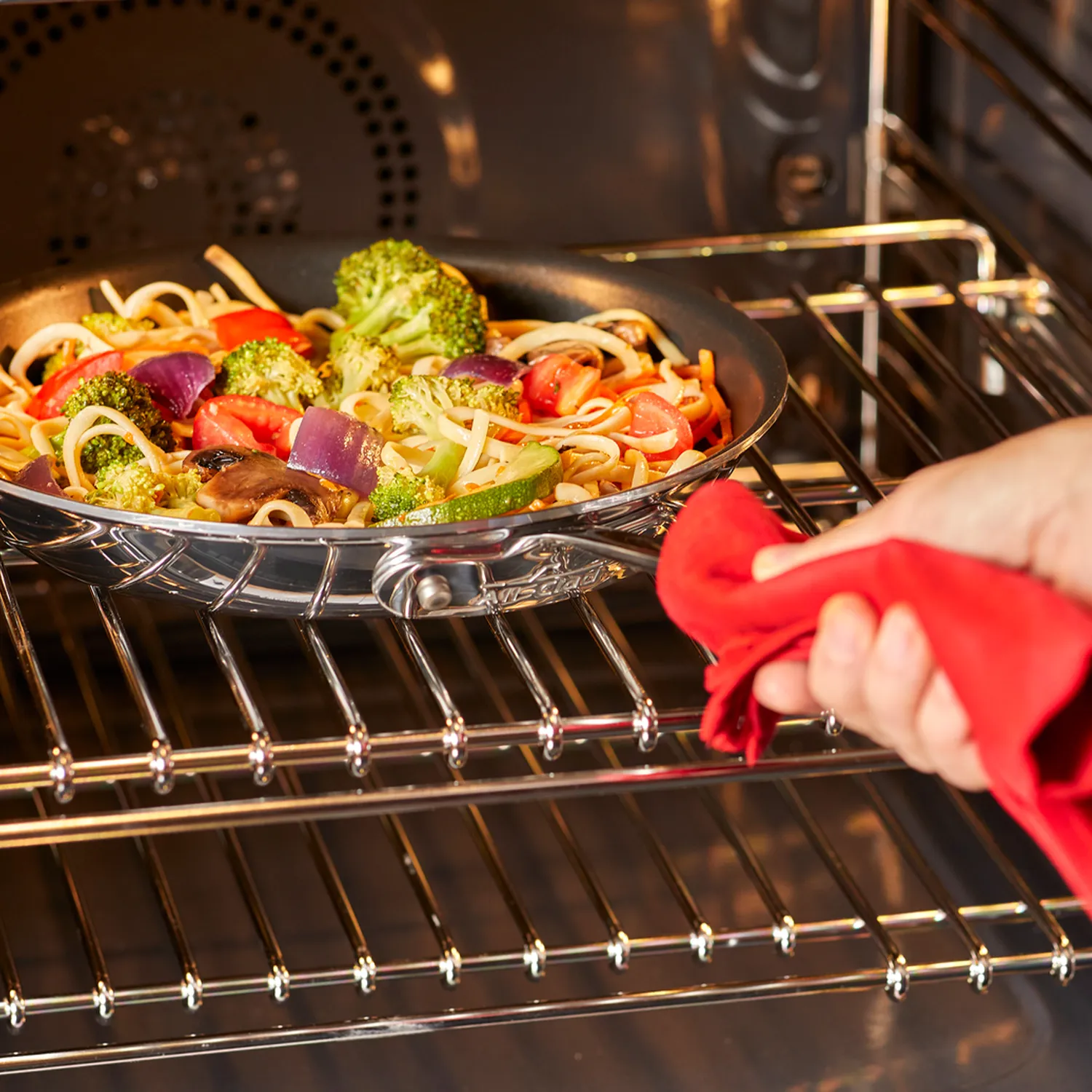 All-Clad D3 Stainless Steel Nonstick Egg Perfect Pan