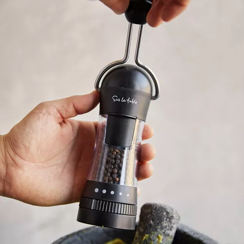 Sur La Table Ratchet Mills