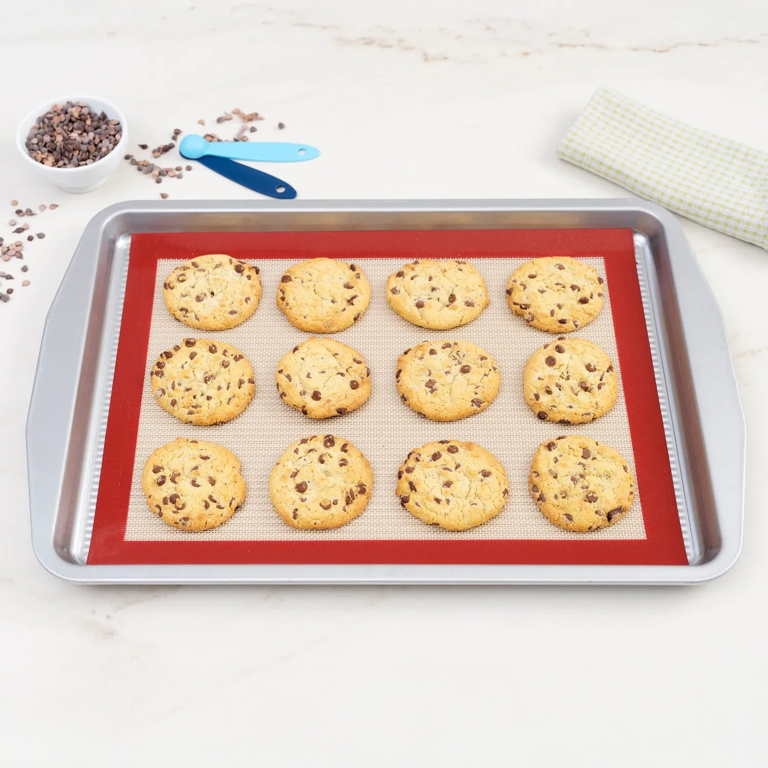 NoStik Silicone Quarter-Sheet Baking Mat