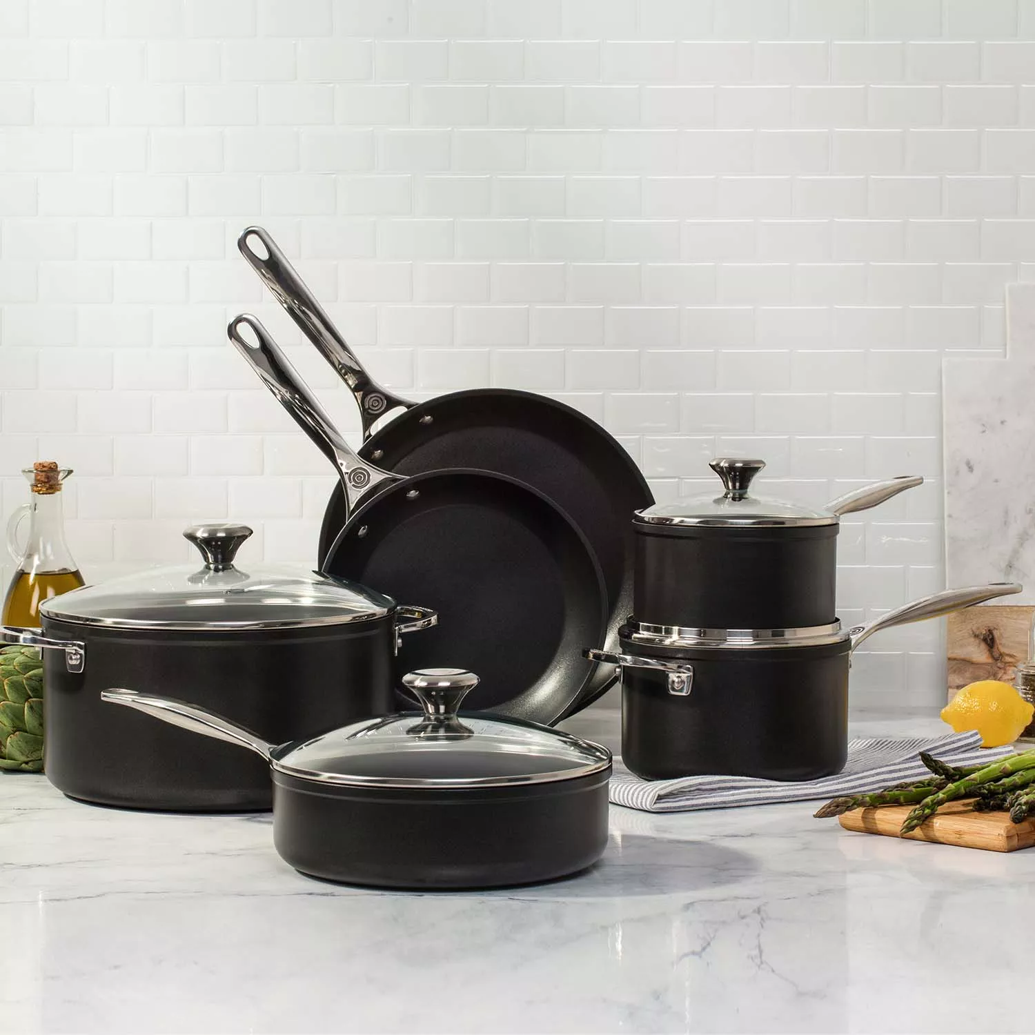 Le Creuset Mixed Material 10-Piece Cookware Set in 2023