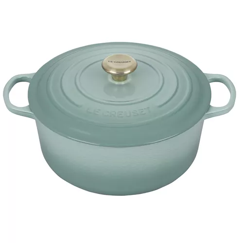 Le Creuset Signature Round Dutch Oven, 7.25 qt.