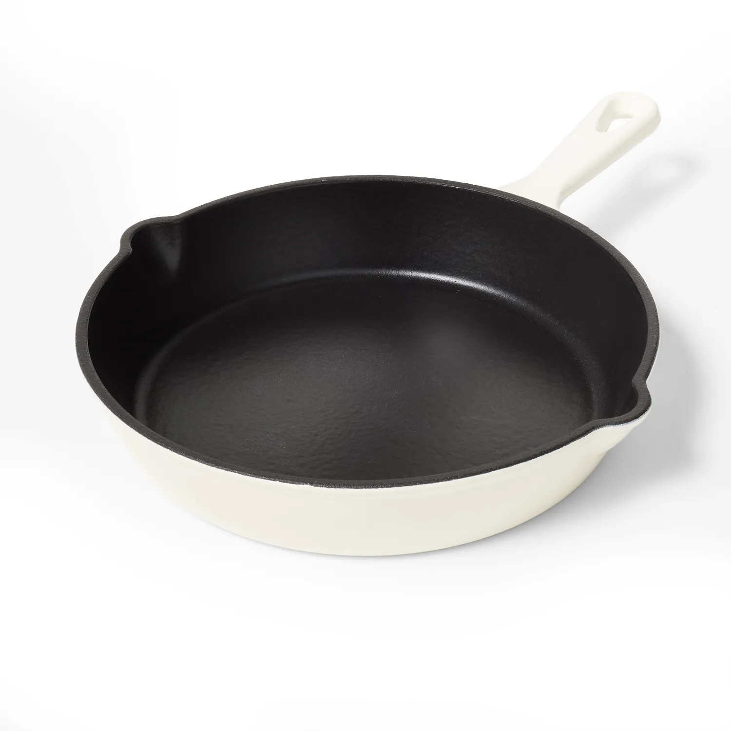 Sur la table Enameled Cast Iron Skillet, 8"