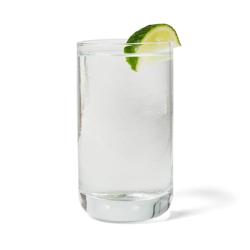 Sur la table Chateau Highball Glass
