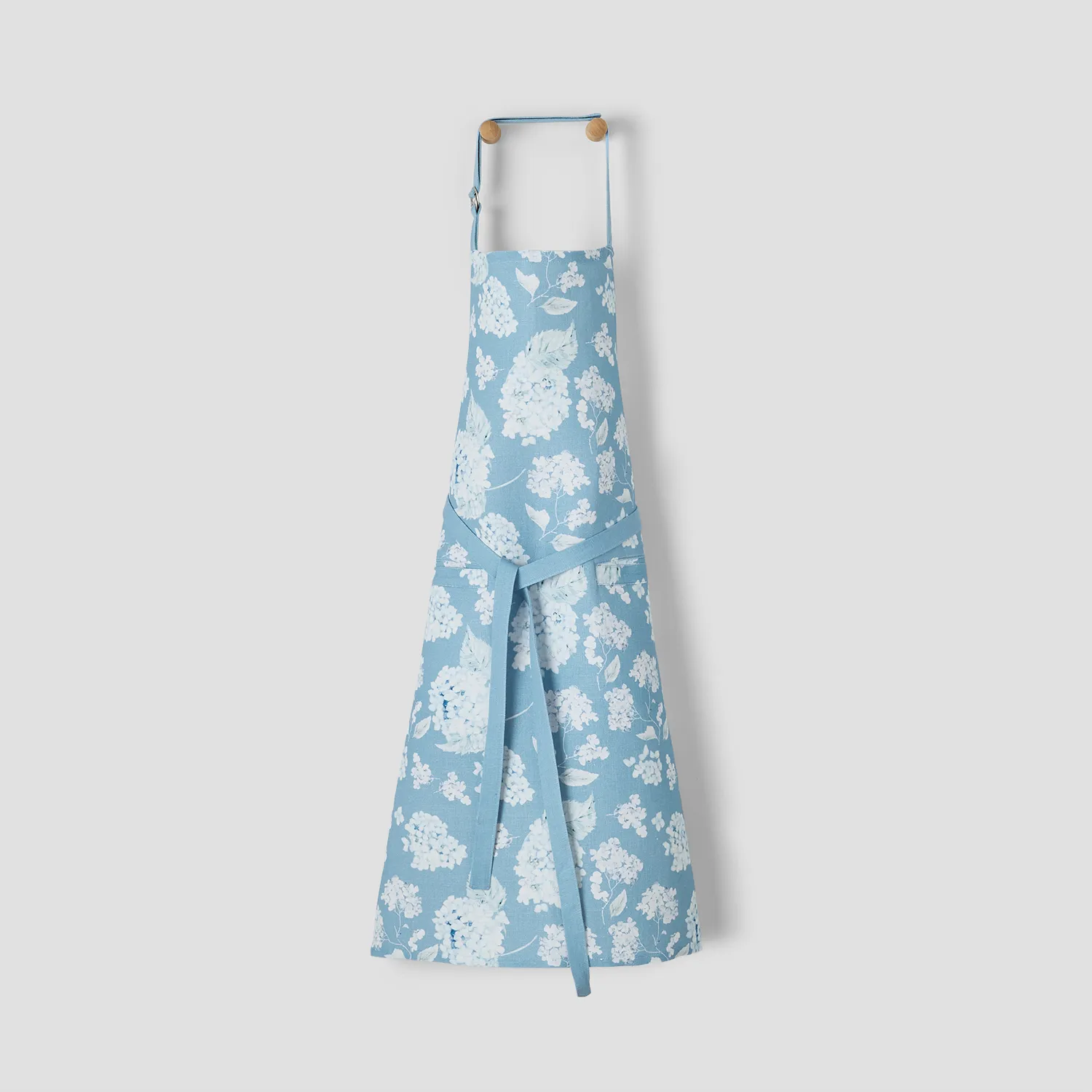 Sur La Table Hydrangea Apron