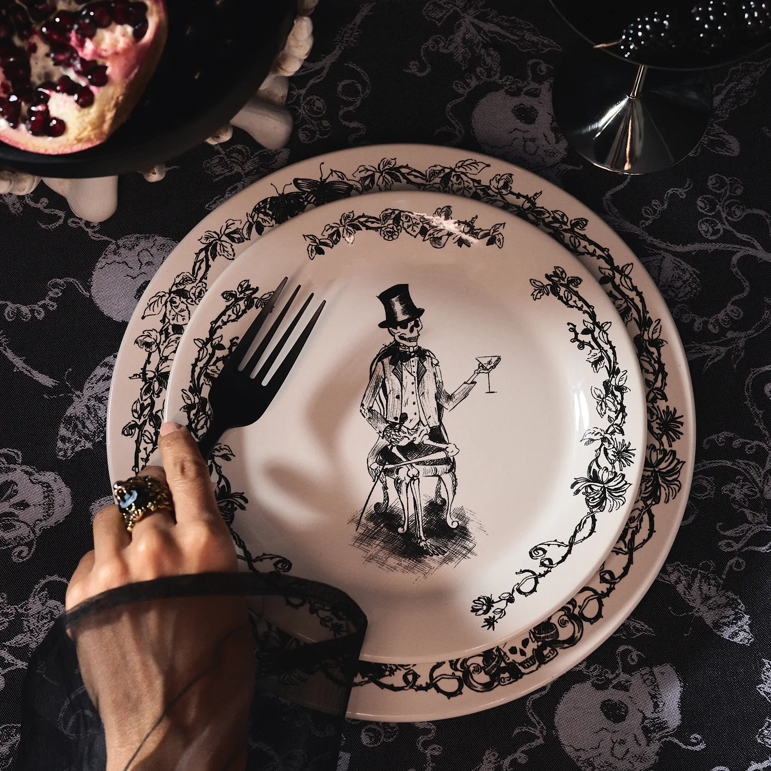 Sur la table Halloween Salad Plate