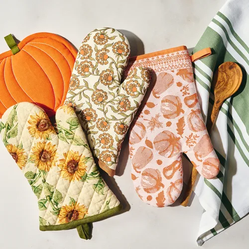 Sur la table Sunflower Oven Mitt