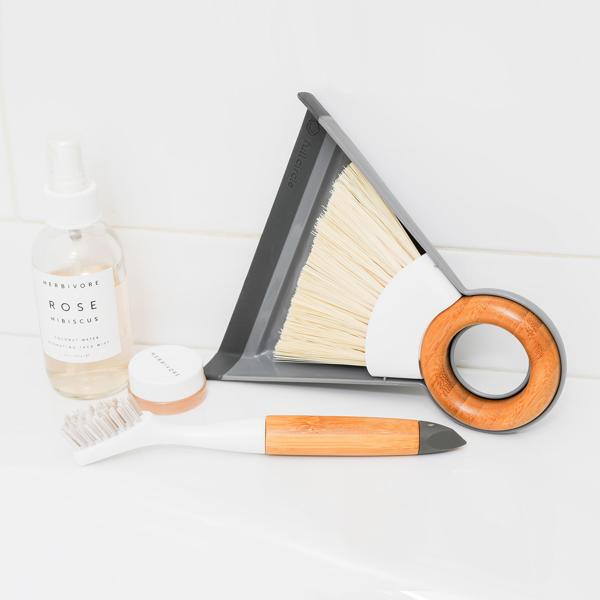 Full Circle Tiny Team Mini Brush & Dustpan Set - thumbnail 2