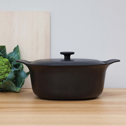 BergHOFF Ron Cast Iron Casserole with Lid, 5.5 qt.