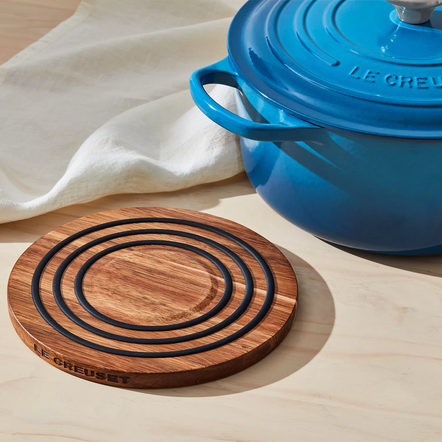 Enameled Cast Iron, Grill Pan with Acacia Wood Trivet, 11 inch