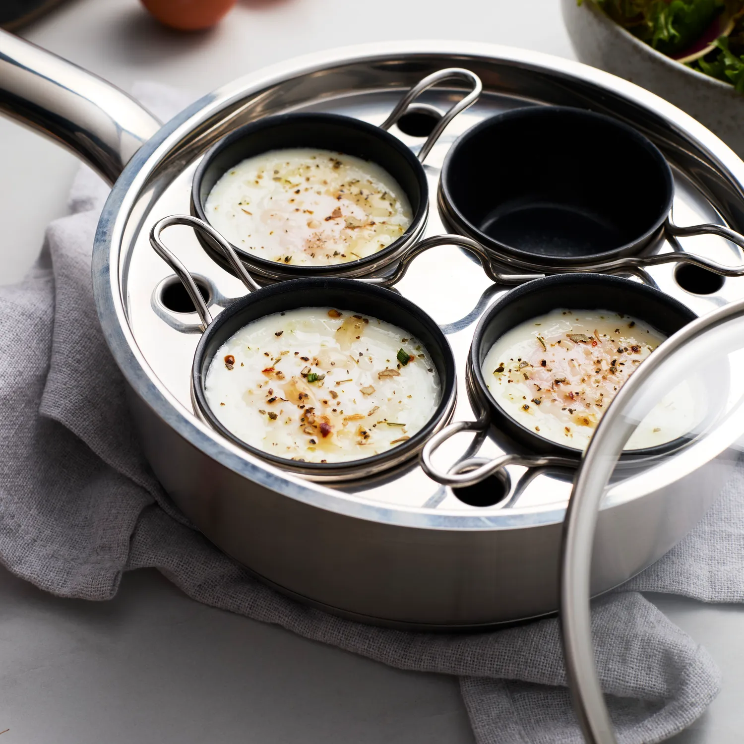 Demeyere Resto3 Stainless Steel Ceramic Nonstick 4-Cup Egg Poacher Set