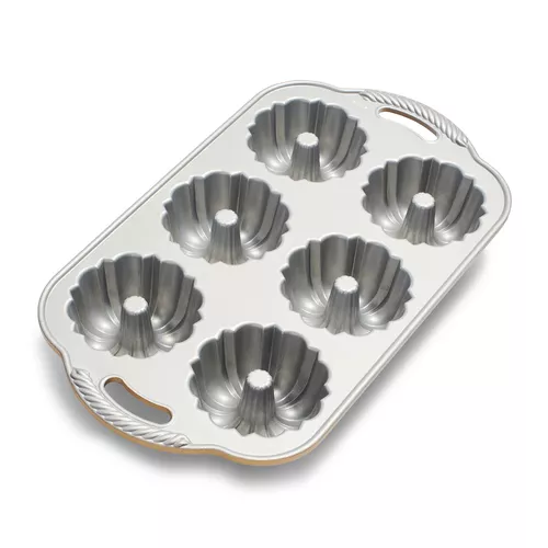 Nordic Ware Anniversary Bundtlette Pan