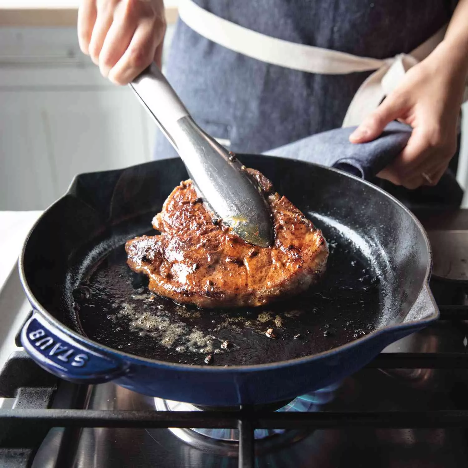 Perfect Cast Iron Skillet Steak - Southern Discourse