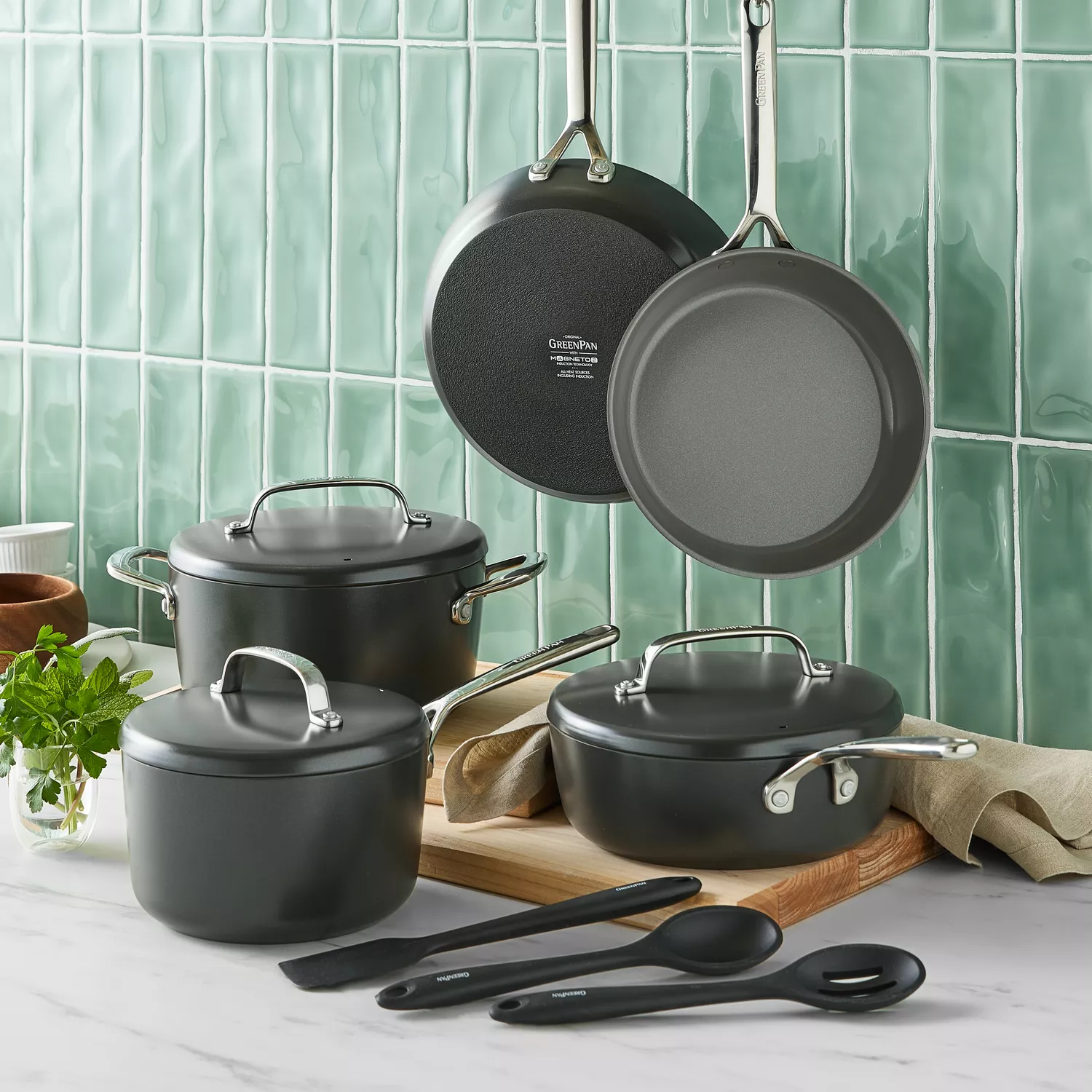 GreenPan GP5 11-Piece Cookware Set with Bonus Pan Protectors