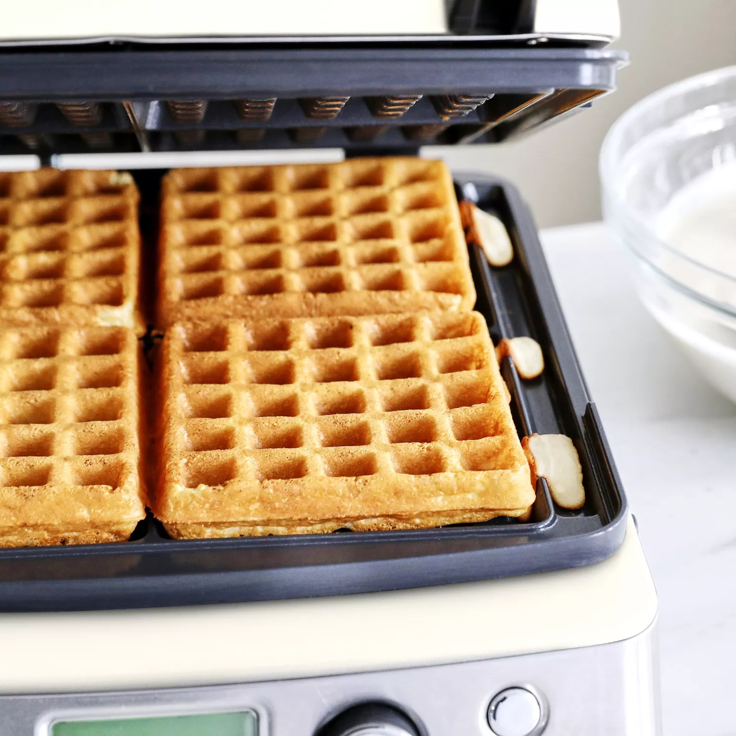 GreenPan Elite Ceramic Nonstick 4-Square Waffle Maker
