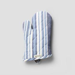 Sur la table Woven Stripe Oven Mitt