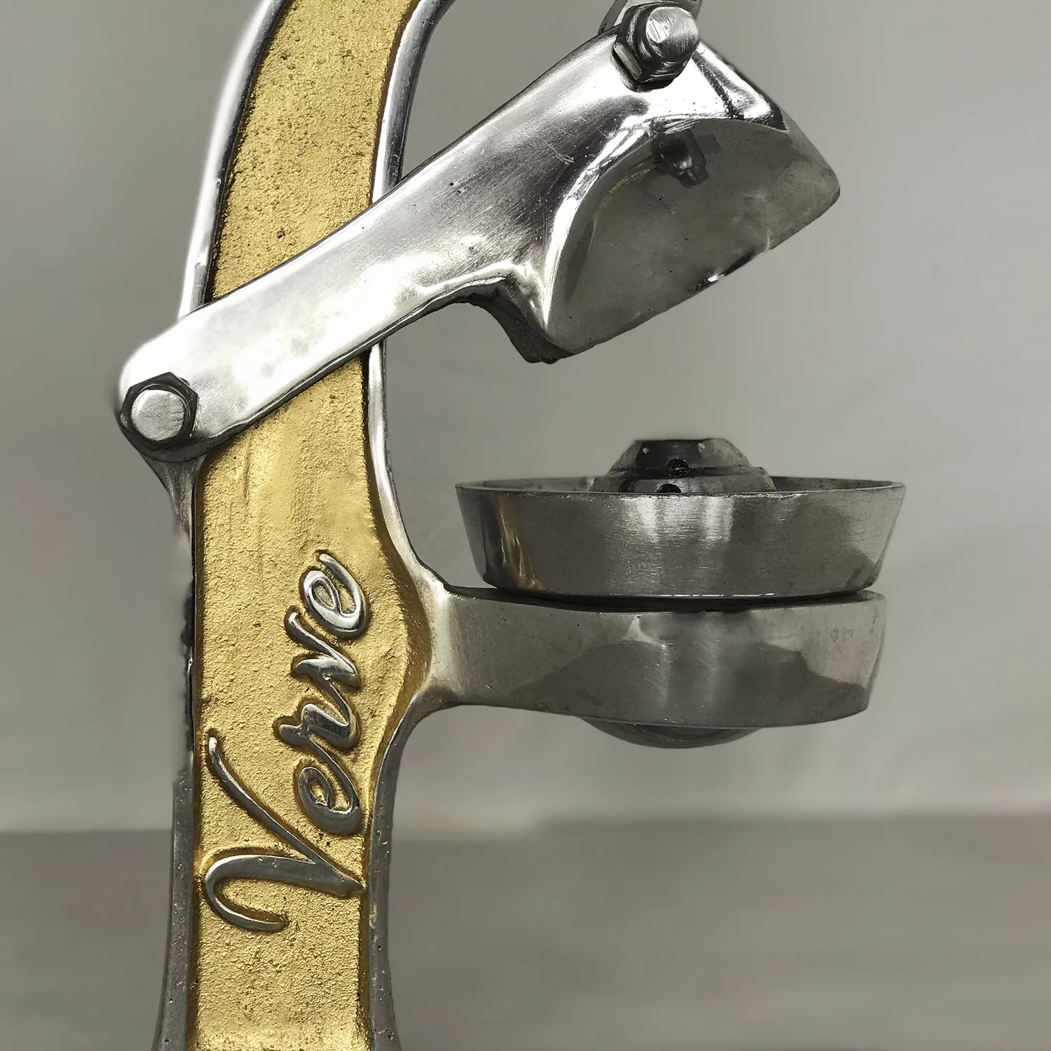 Verve Culture Artisan Citrus Juicer