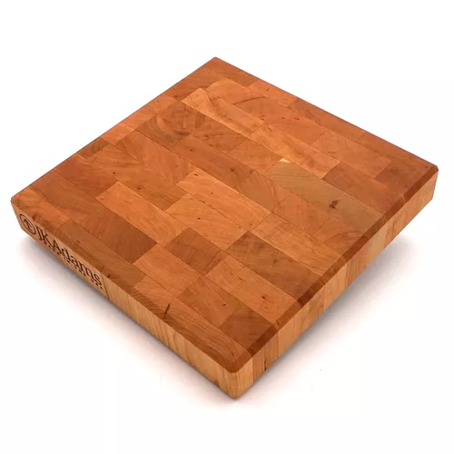 Light wood cutting boards with round handles — Plate & Patina