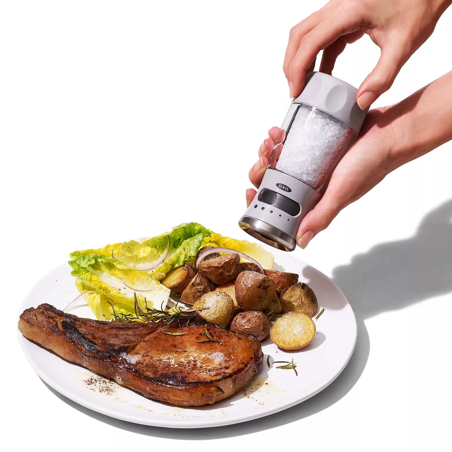 OXO Sleek Mess-Free Salt & Pepper Grinder Set – The Cook's Nook