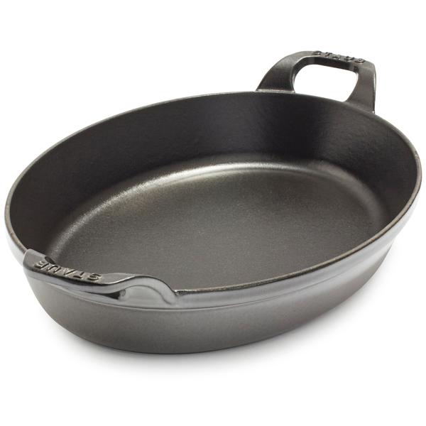 Staub Oval Roasting Dish, 2.5 qt.