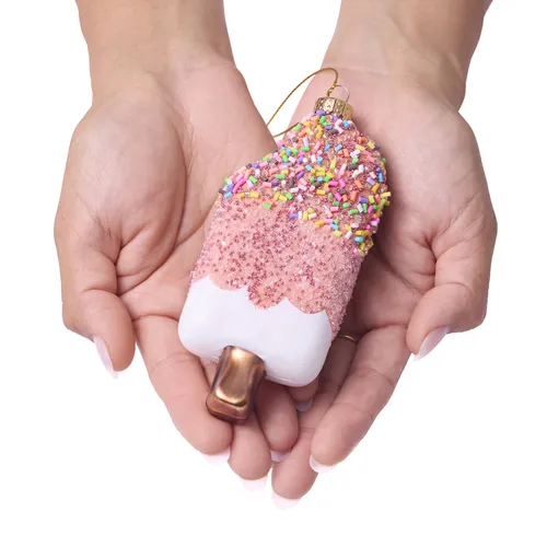 Sur la table Popsicle Ornament