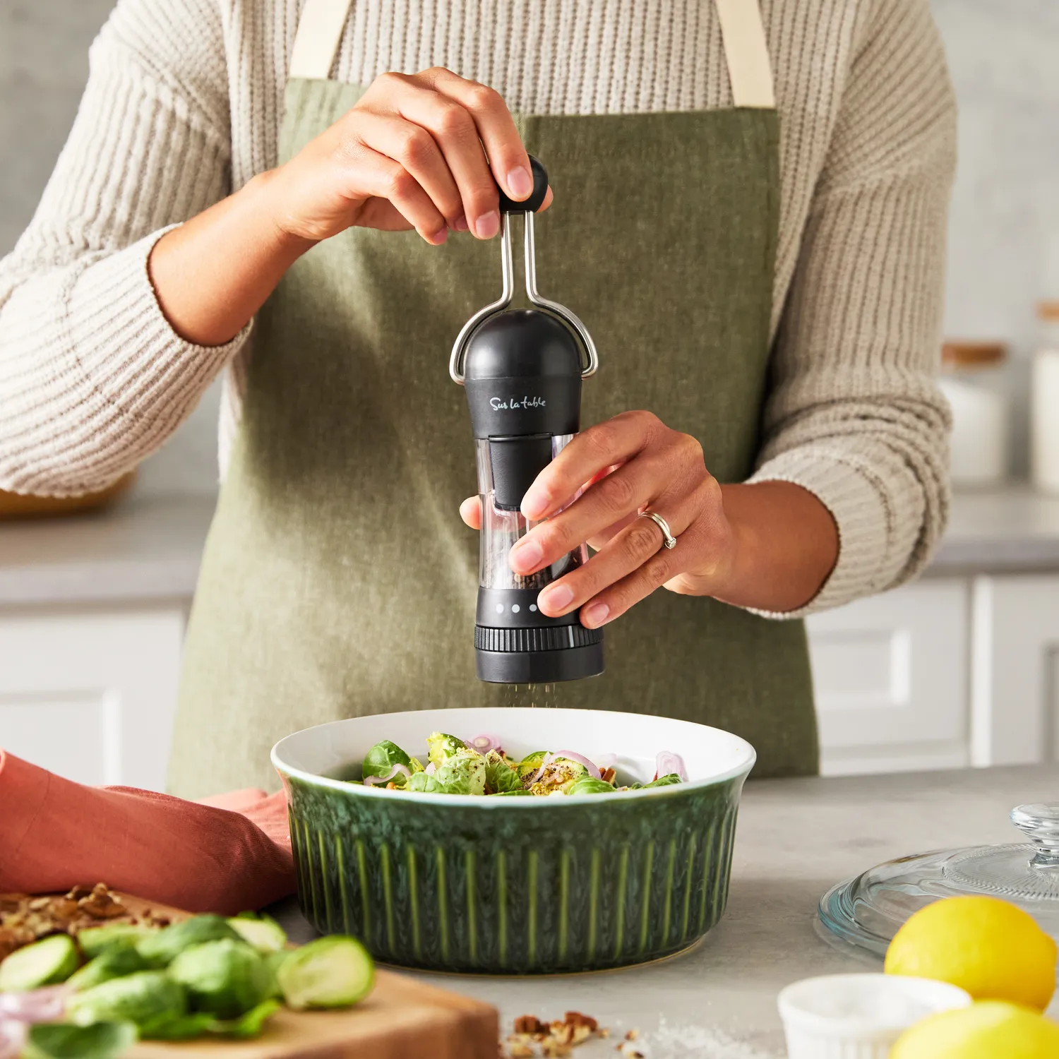 Sur La Table Ratchet Mills