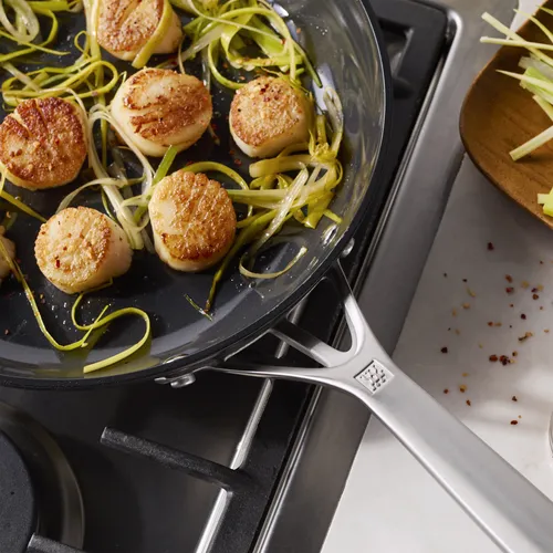 Zwilling Motion Hard Anodized Ceramic Nonstick Skillet