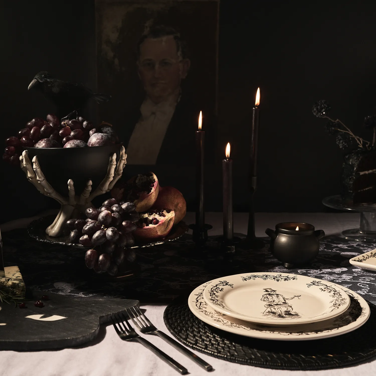 Sur la table Halloween Dinner Plate