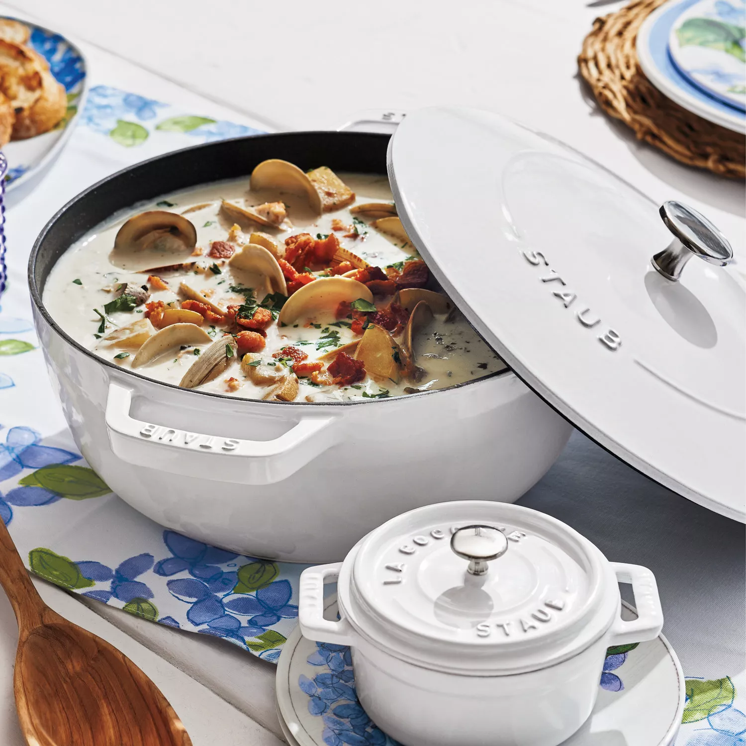 Staub Essential French Oven, 3.75 qt.