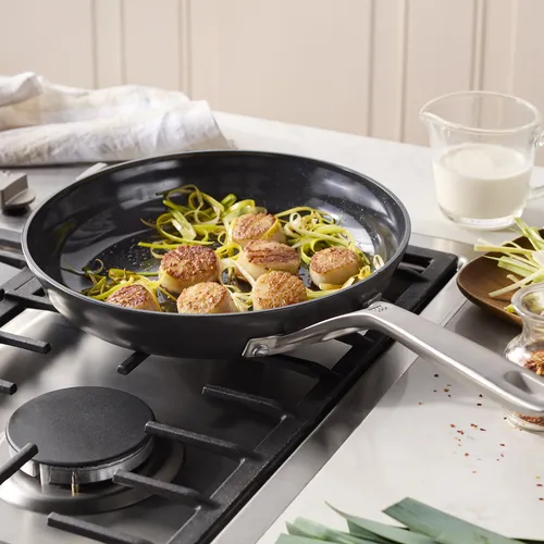 Zwilling Motion Hard Anodized Ceramic Nonstick Skillet