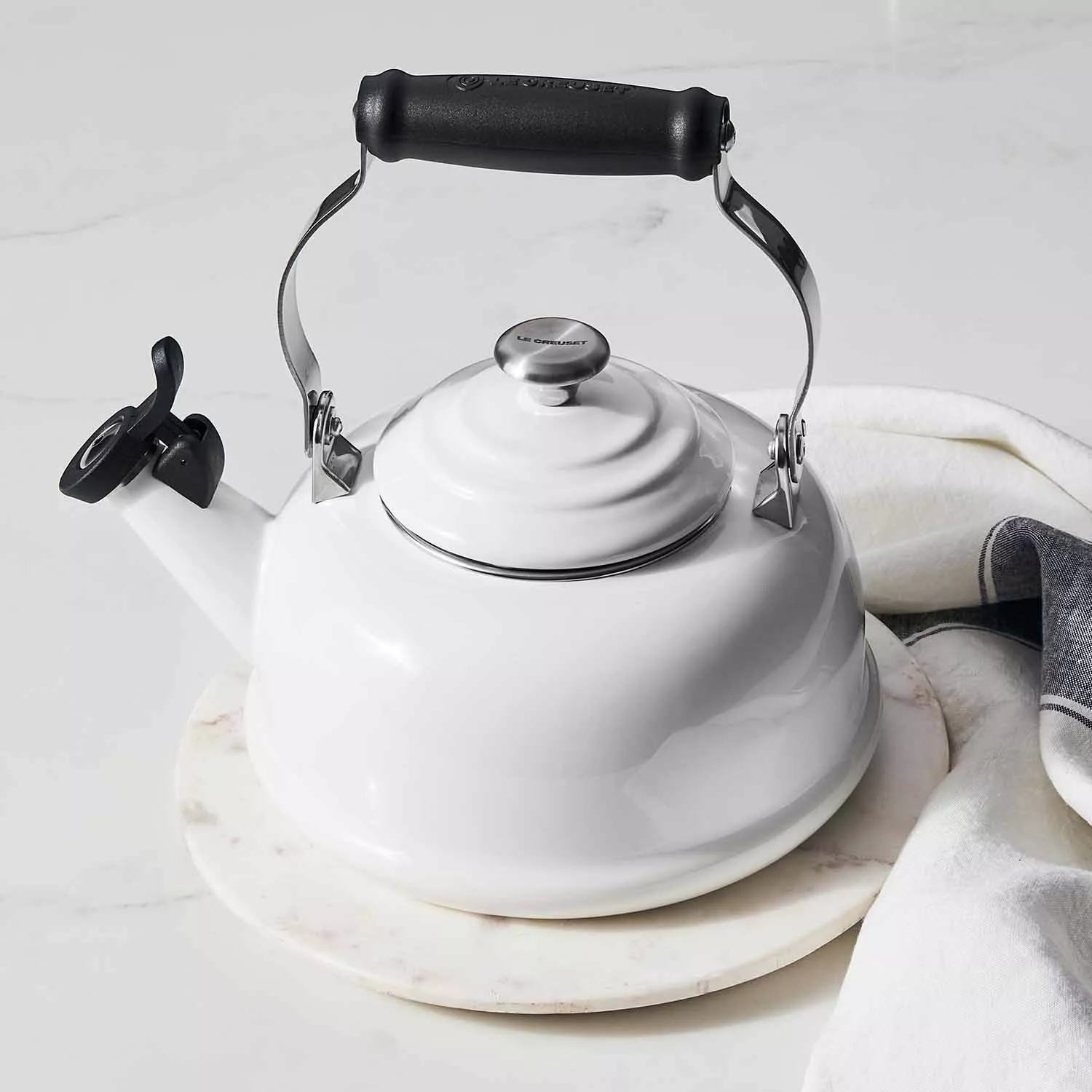 Le Creuset Classic Whistling Tea Kettle