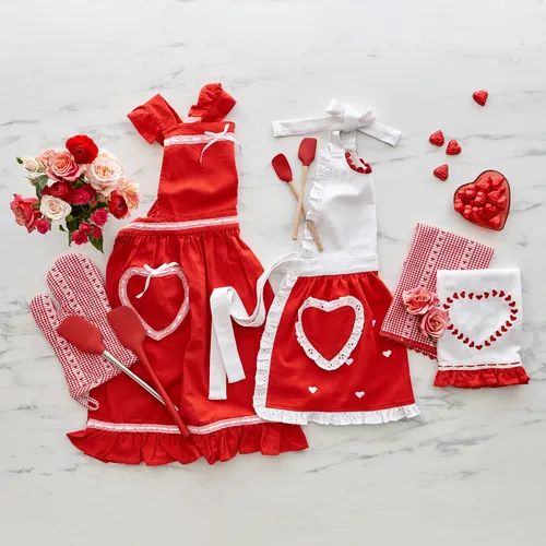 Sur La Table Valentine's Day Oven Mitt