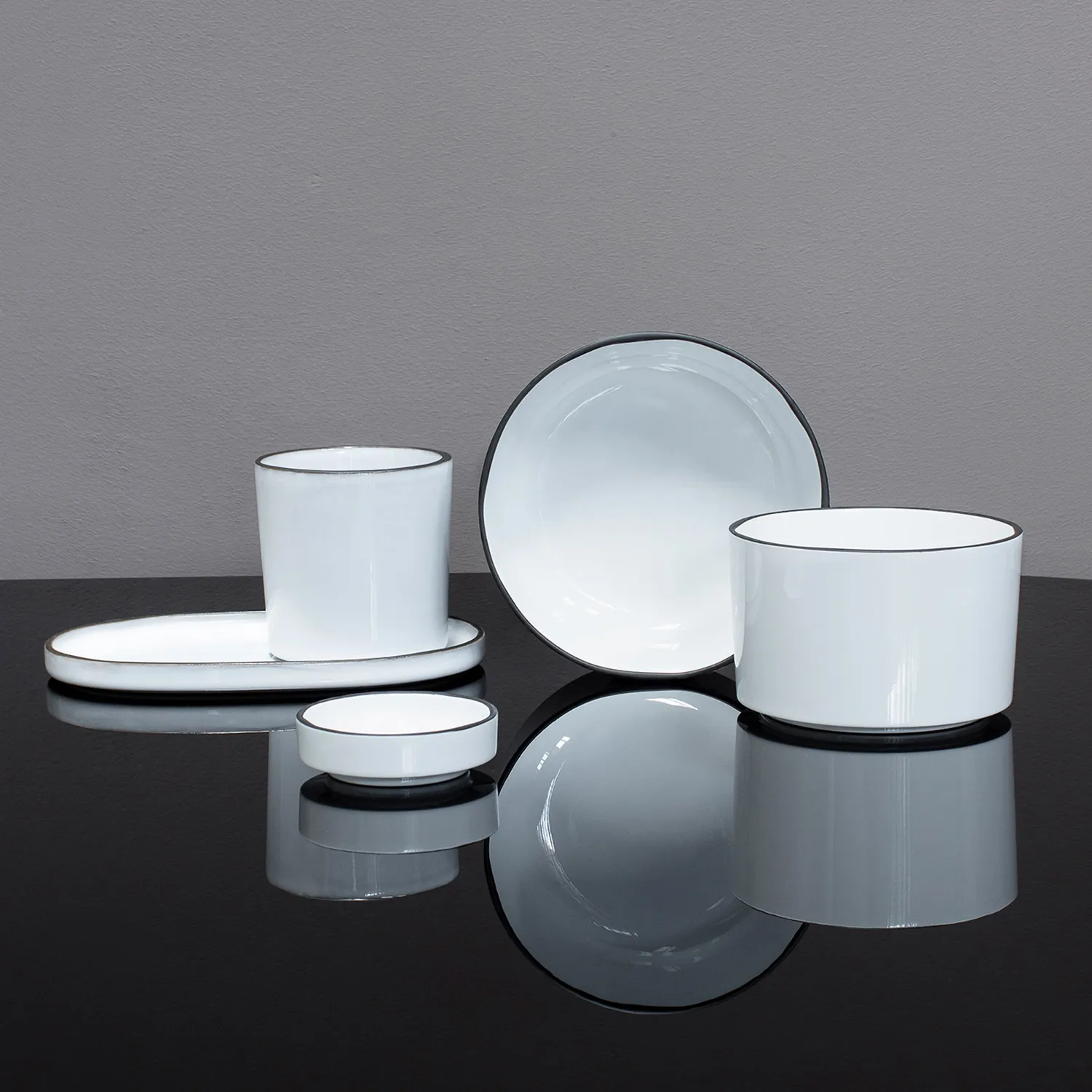 Revol Caract&#232;re Saucer, 7"
