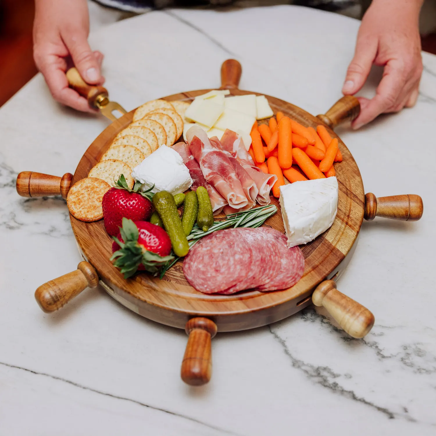 Picnic Time Helsman Lazy Susan Cheese Board