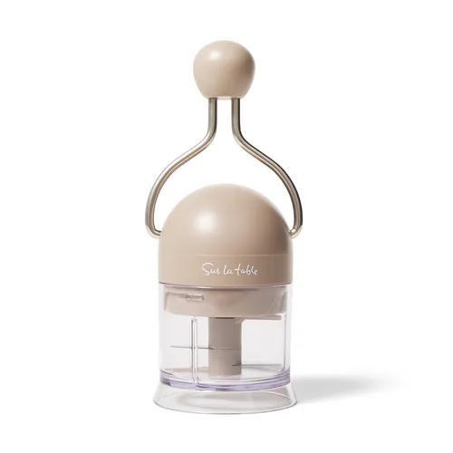 Sur la table Ratchet Garlic & Ginger Chopper