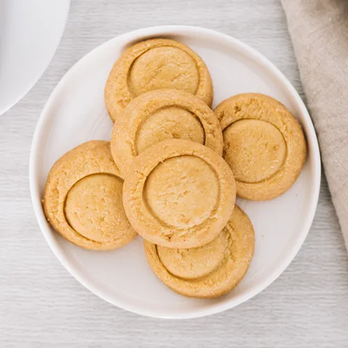Mary Macleod's Classic Shortbread Embossed Cookie Tin