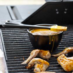 Lodge Basting Pot with Brush