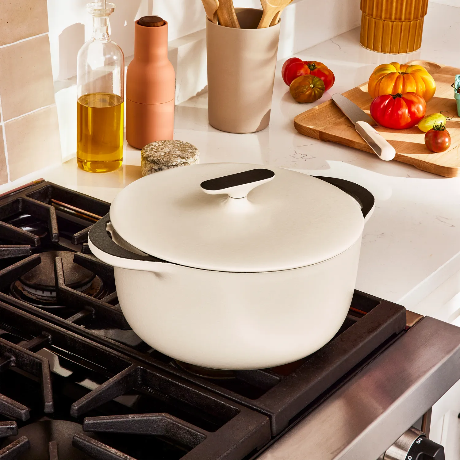 Caraway Enameled Cast Iron Round Dutch Oven, 6.5 qt. 