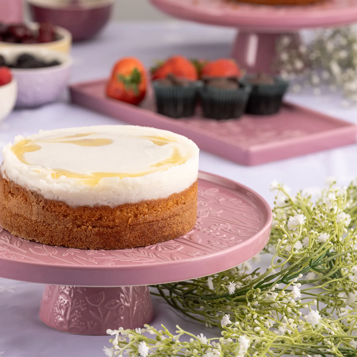 Mason Cash In the Meadow Cake Stand