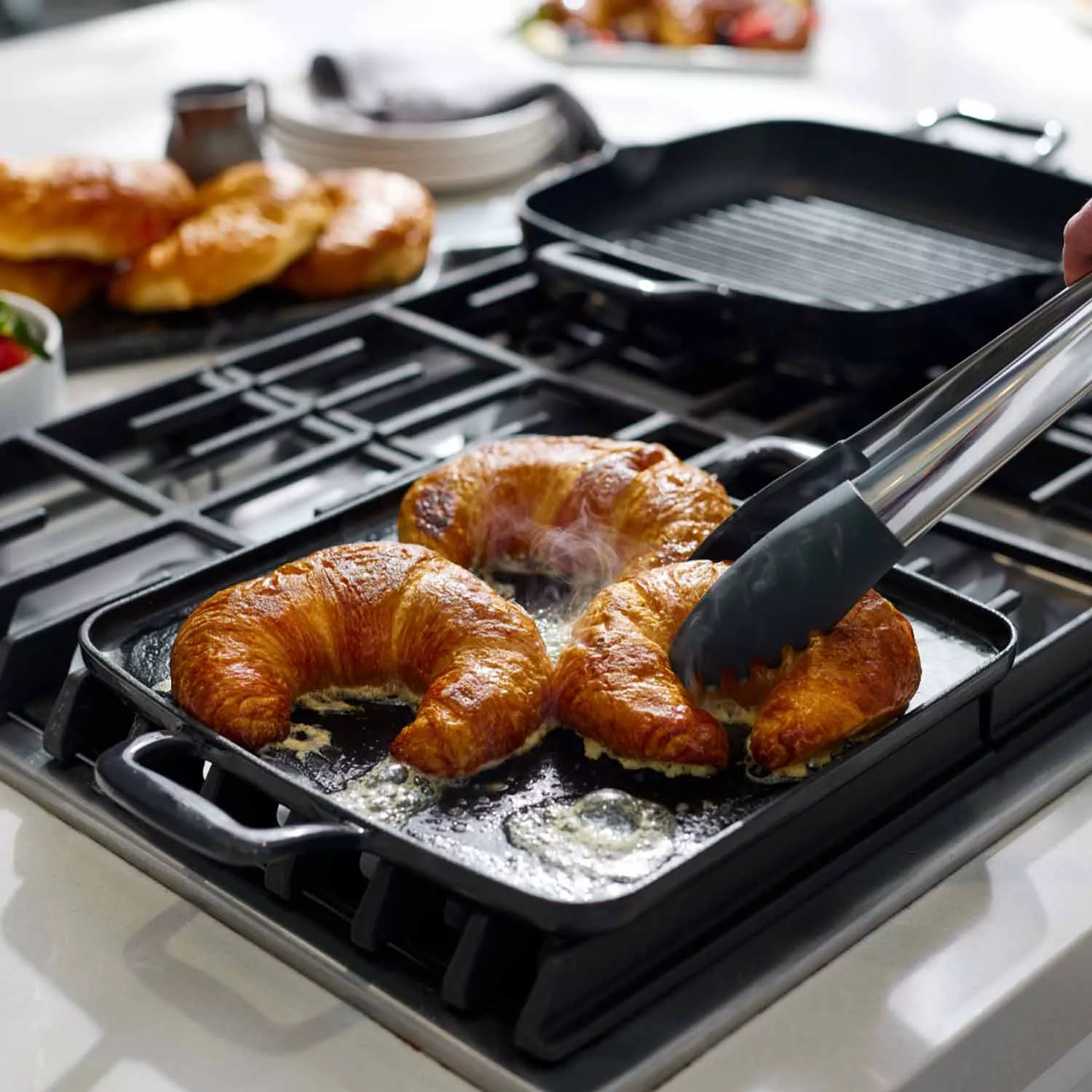 Lodge Seasoned Cast Iron 11 Square Pre-Seasoned Griddle