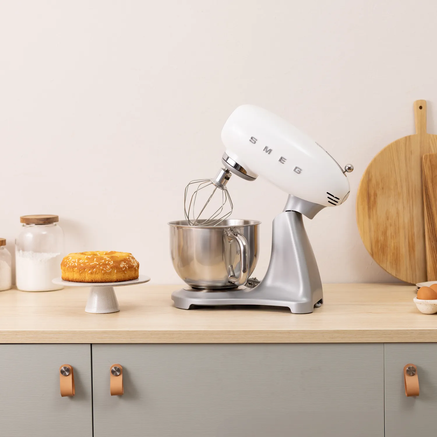 Smeg 50s Retro Style Aesthetic Classico Half-Color Stand Mixer