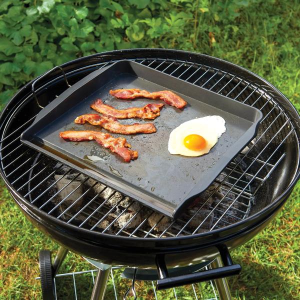 Nordic Ware Backsplash Griddle - thumbnail 3