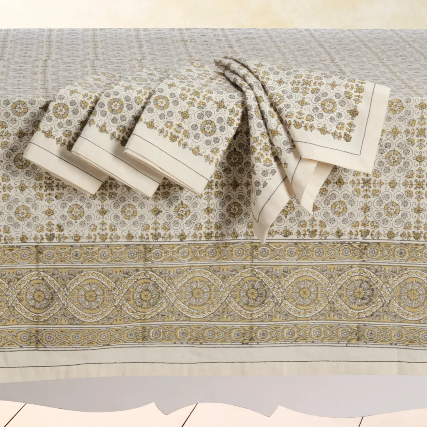 Sustainable Threads Lily Tablecloth