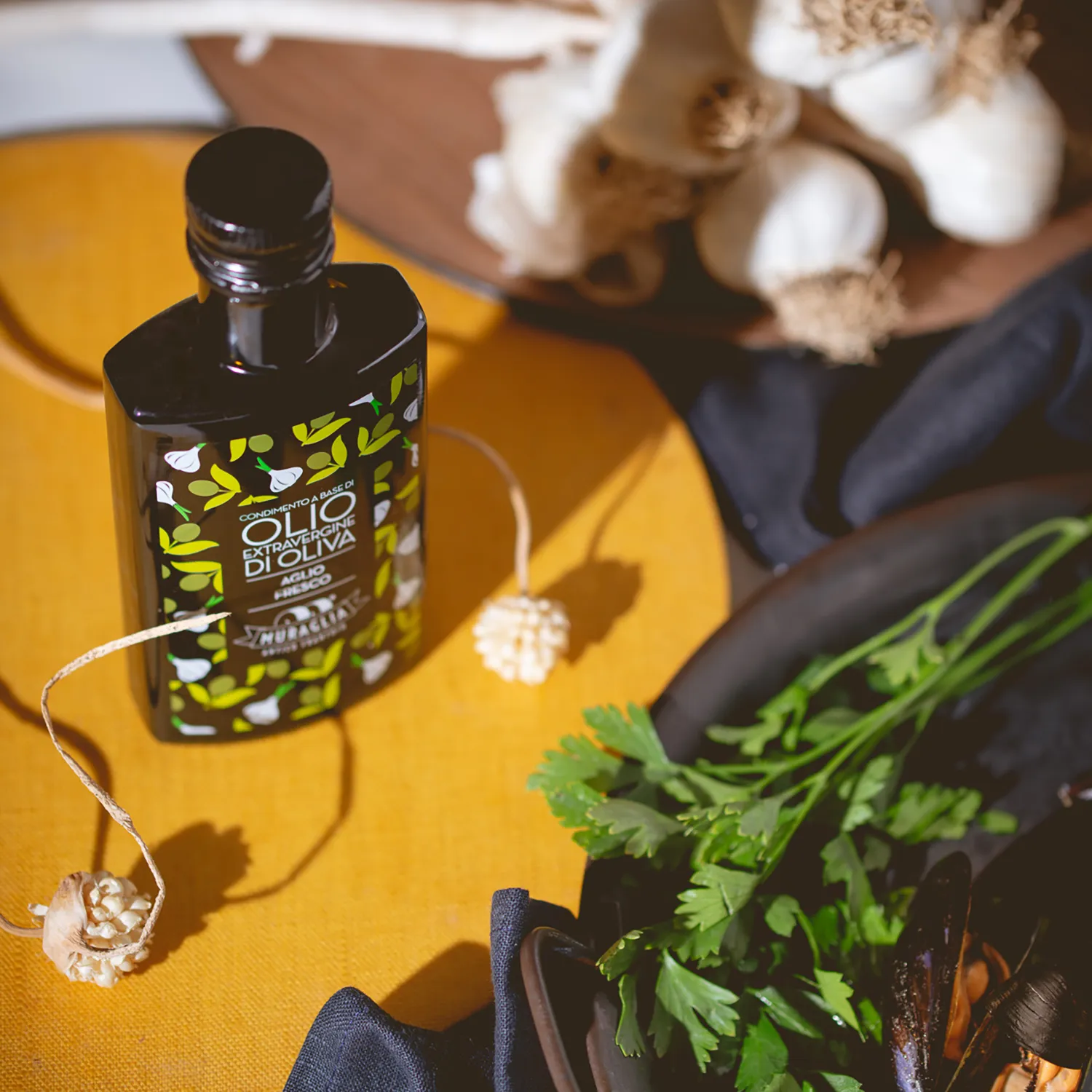 Frantoio Muraglia Garlic-Infused Extra Virgin Olive Oil