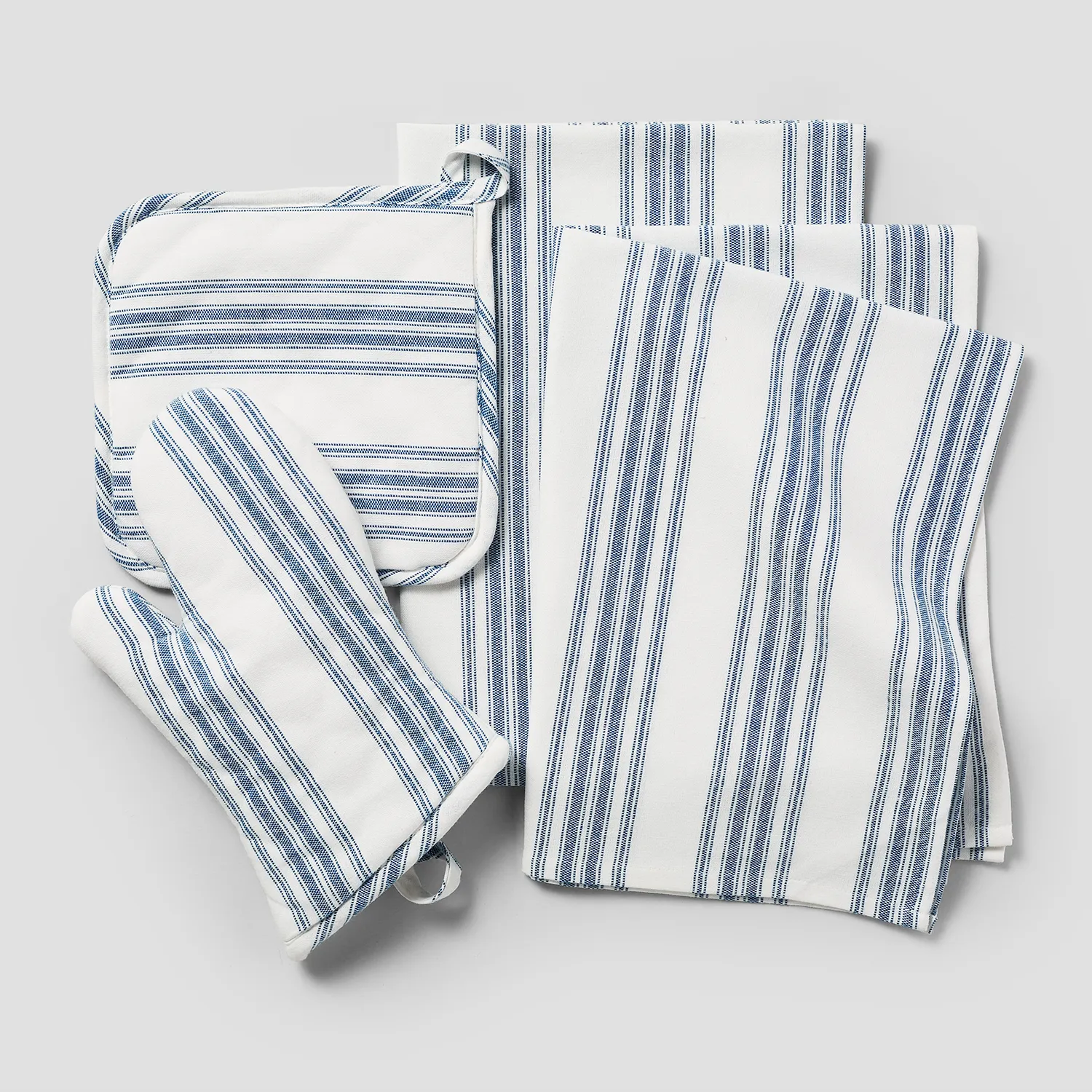 Sur La Table Blue Stripe Kitchen Set, 4 Pieces