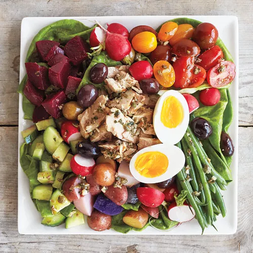 Grilled Tuna Niçoise with Anchovy Vinaigrette
