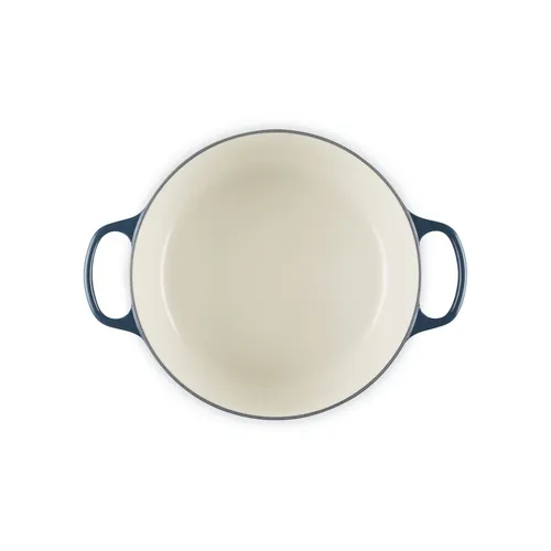 Le Creuset Signature Round Dutch Oven, 7.25 qt.