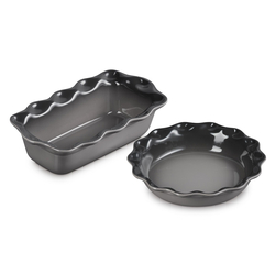 Le Creuset Heritage Fluted Pie Dish & Loaf Pan Set