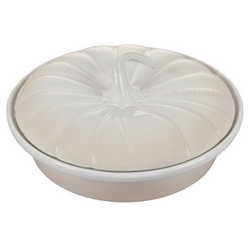 Le Creuset Pumpkin Pie Dish with Lid, 9"