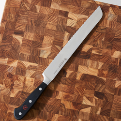 W&#252;sthof Classic Double-Serrated Bread Knife, 9&#34;