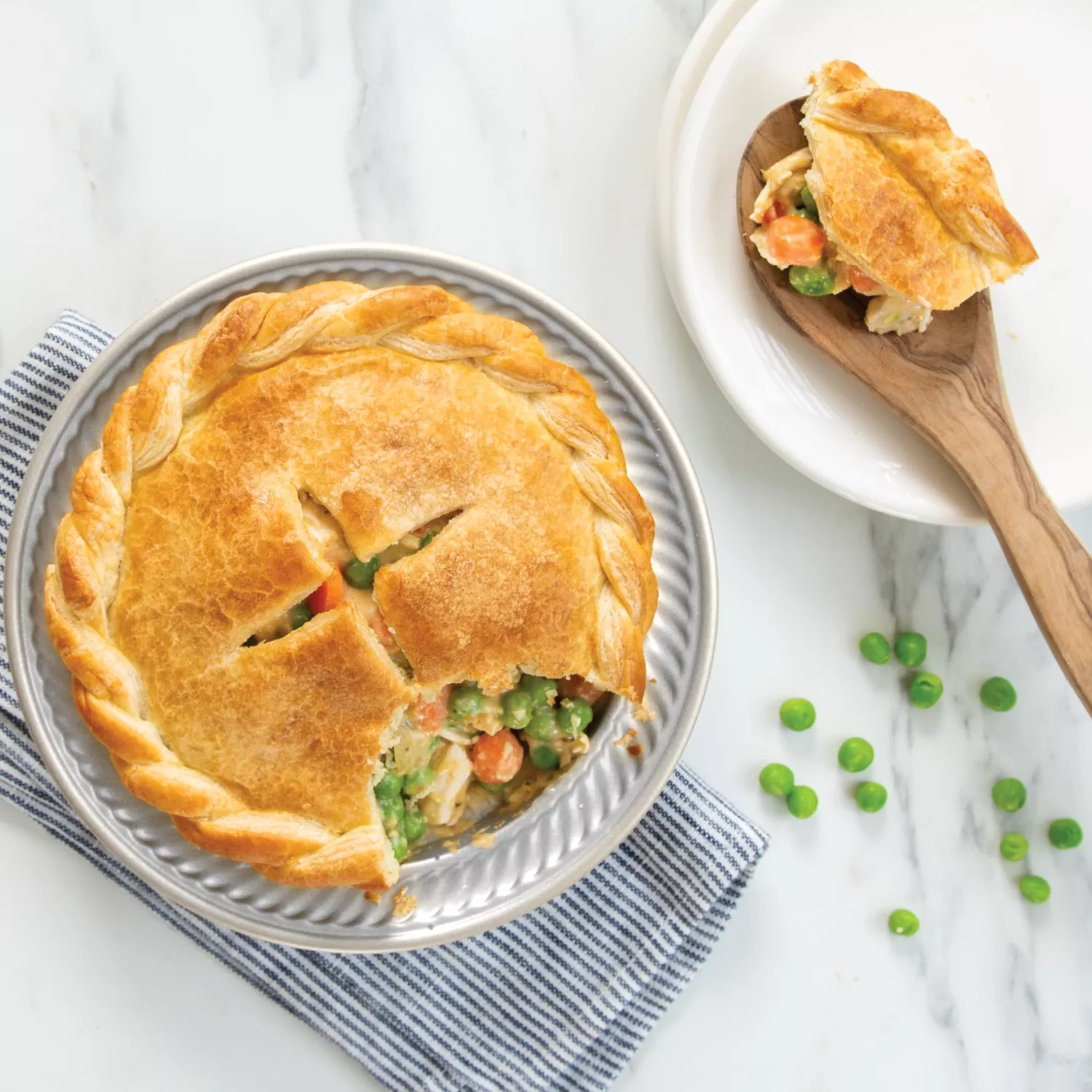 Nordic Ware Naturals Compact Ovenware Mini Pie Pan, 5”